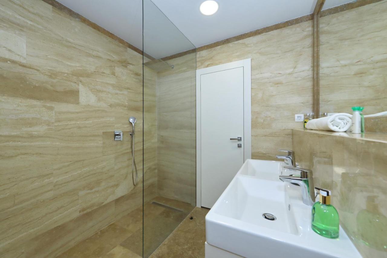 Penthouse Diem - Private Pool With Sea View Zadar Luaran gambar