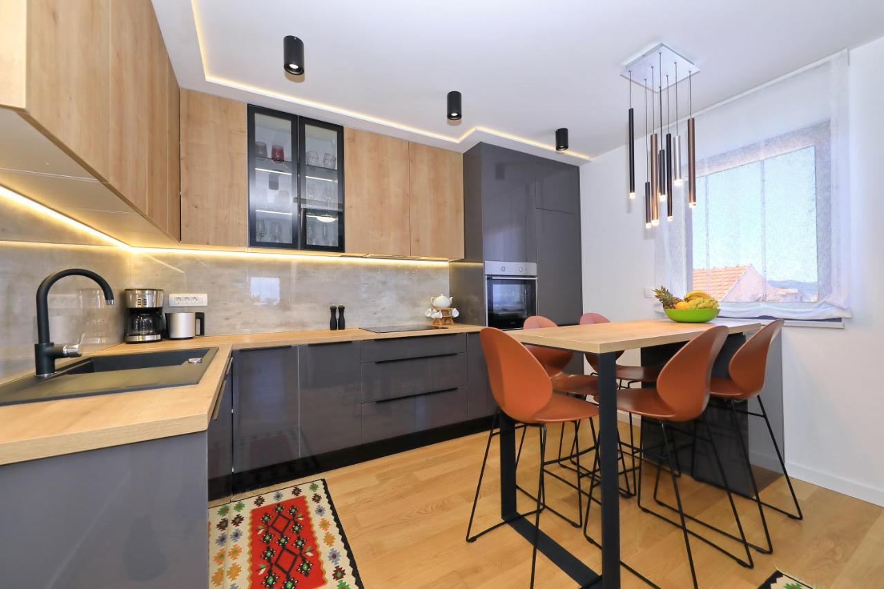Penthouse Diem - Private Pool With Sea View Zadar Luaran gambar